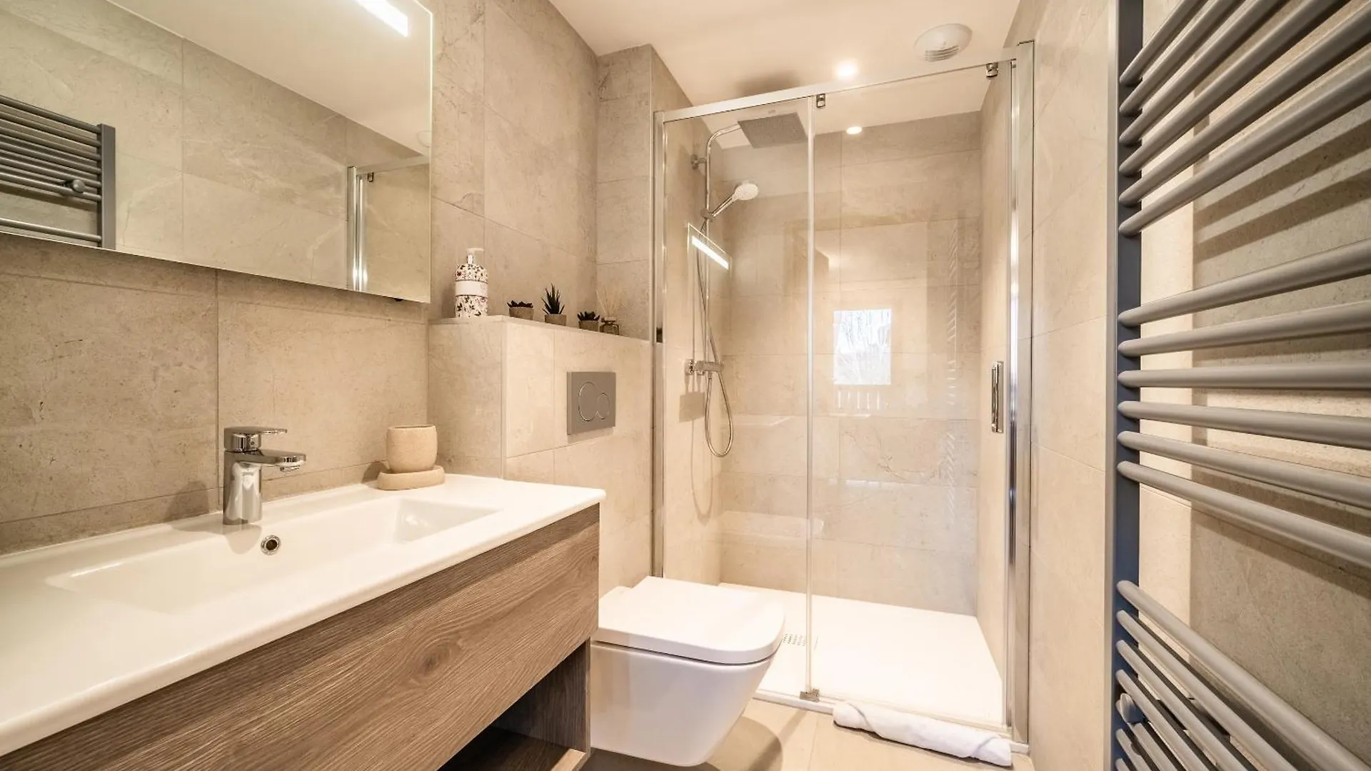 Apartment Altum, Morzine - By Emerald Stay France